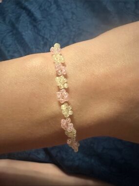 Handmade Pink & Yellow Beaded Flower Bracelet